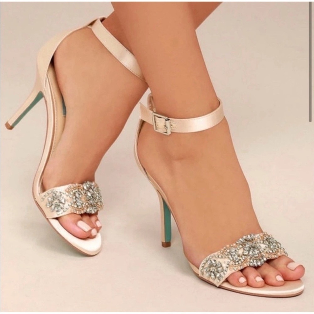 Blue by Betsey Johnson Gina Embellished Evening Sandals Champagne Gold Size 5.5